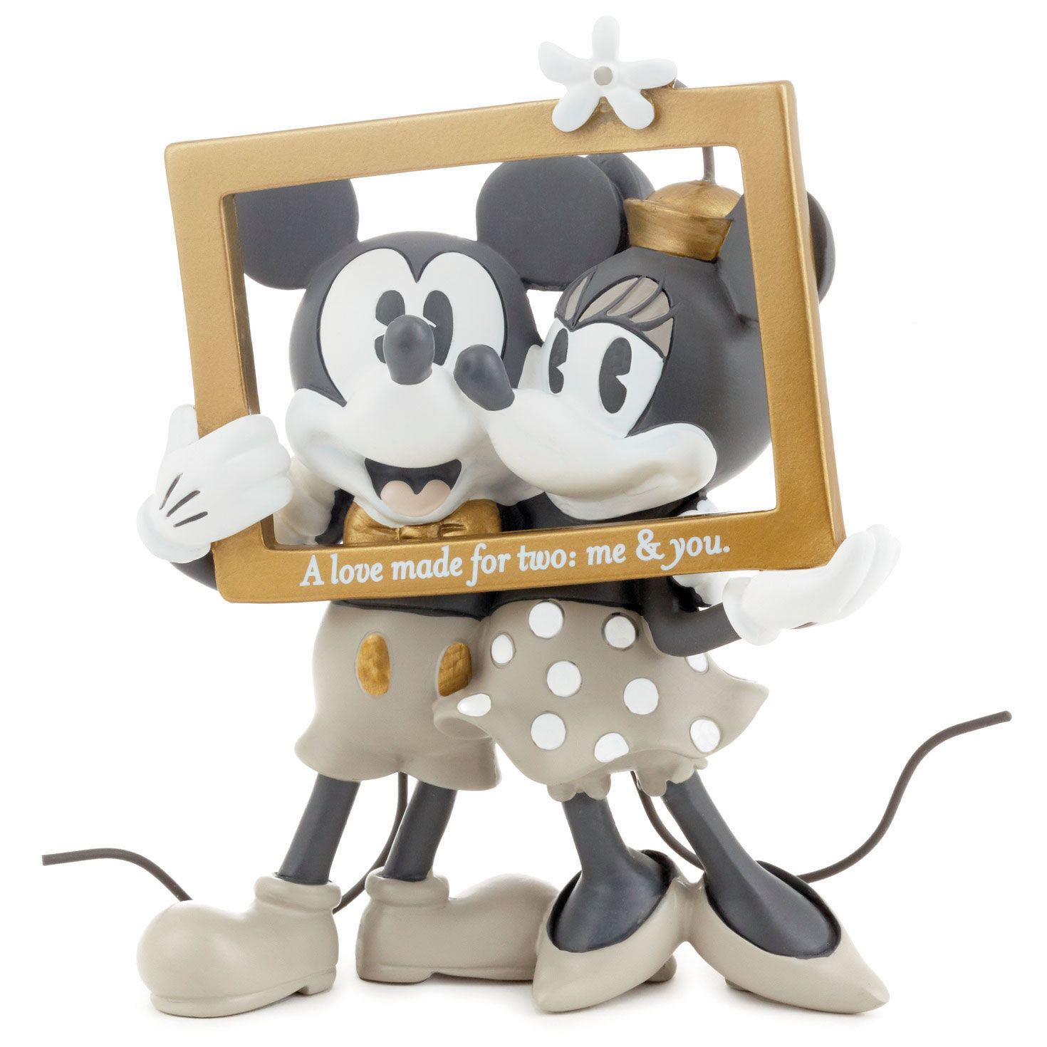 Lot of 2 figurines mickey minnie married disney toy decoration collection 