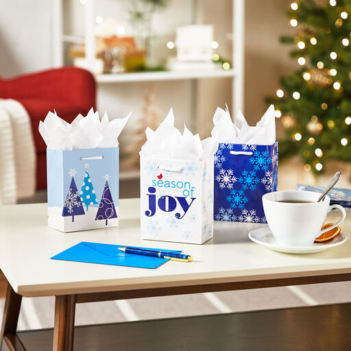 6.2" Blue and White 5-Pack Assorted Small Holiday Gift Bags, 