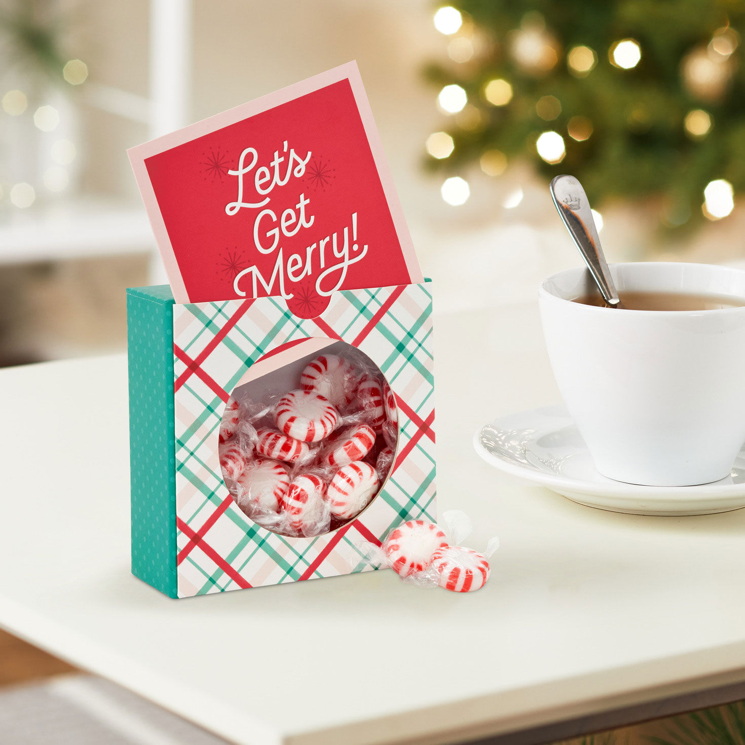 Let's Get Merry! Christmas Gift Card Holder Box in use image number 4