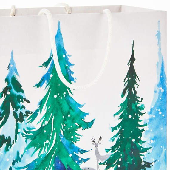 Winter Wonder 8-Pack Holiday Gift Bags, Assorted Sizes and Designs, , large image number 5