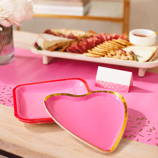 Color Pop 60-Piece Tableware Premium Party Kit, Pink Heart, 