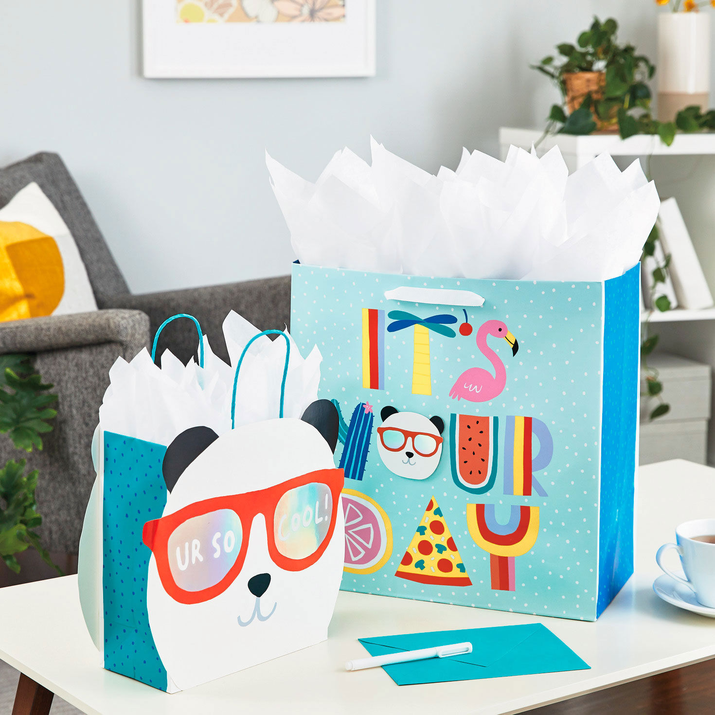 Ur So Cool Panda Face Medium Gift Bag in use image number 2
