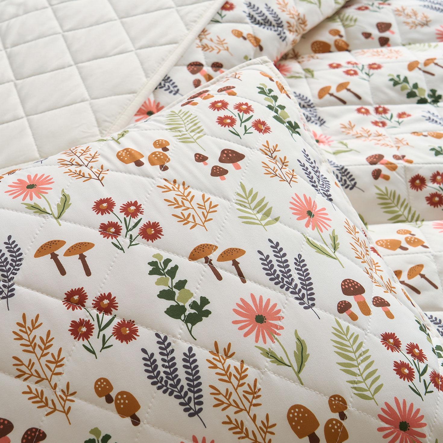 Hallmark Hayra 3pc. Quilt Set - King upclose detail image number 4