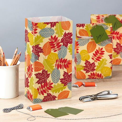 Fall Leaves Paper Goodie Bags, Pack of 30, 