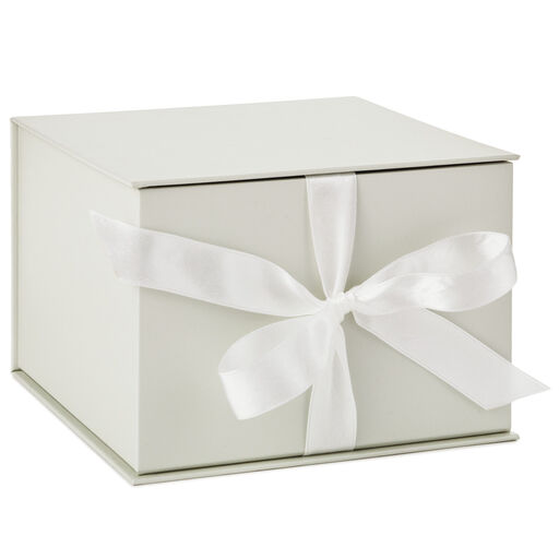 Pearl White 5x7 Large Gift Box With Shredded Paper Filler, 