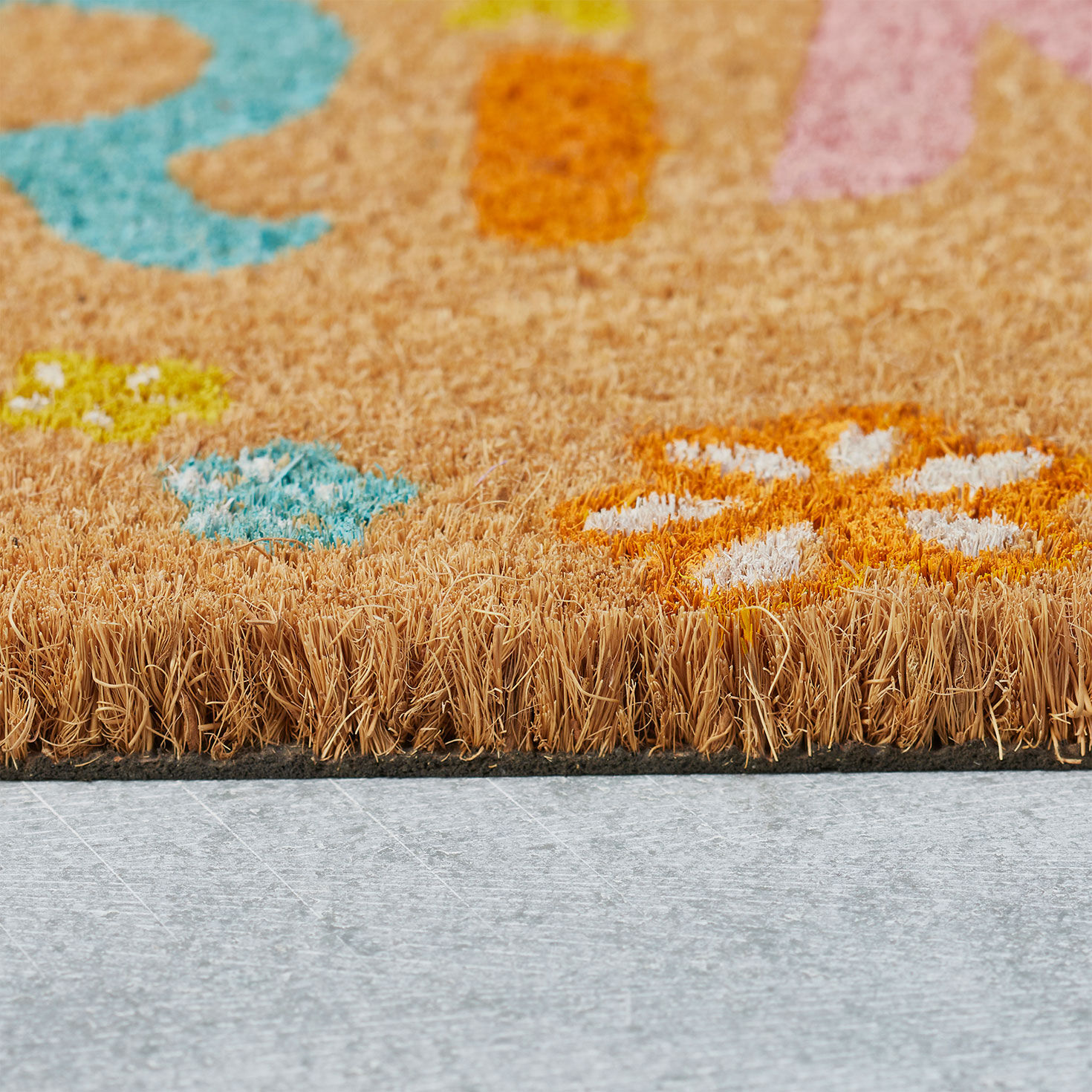 Hello Spring Lettering Coir Outdoor Doormat side image number 4
