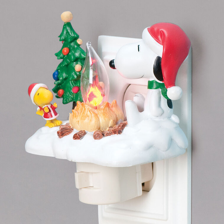 Snoopy and Woodstock Christmas Campfire Night Light in use image number 2