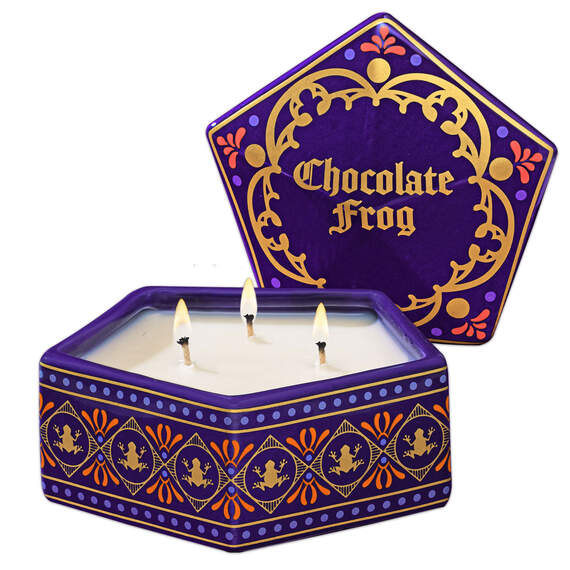 Charmed Aroma Harry Potter Chocolate Frog 3-Wick Ceramic Candle With Necklace