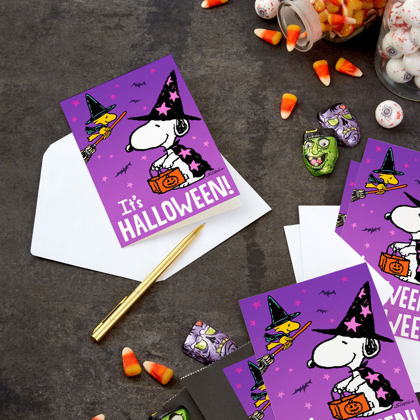 Snoopy Witch and Pumpkin Halloween Card Assortment in use image number 6