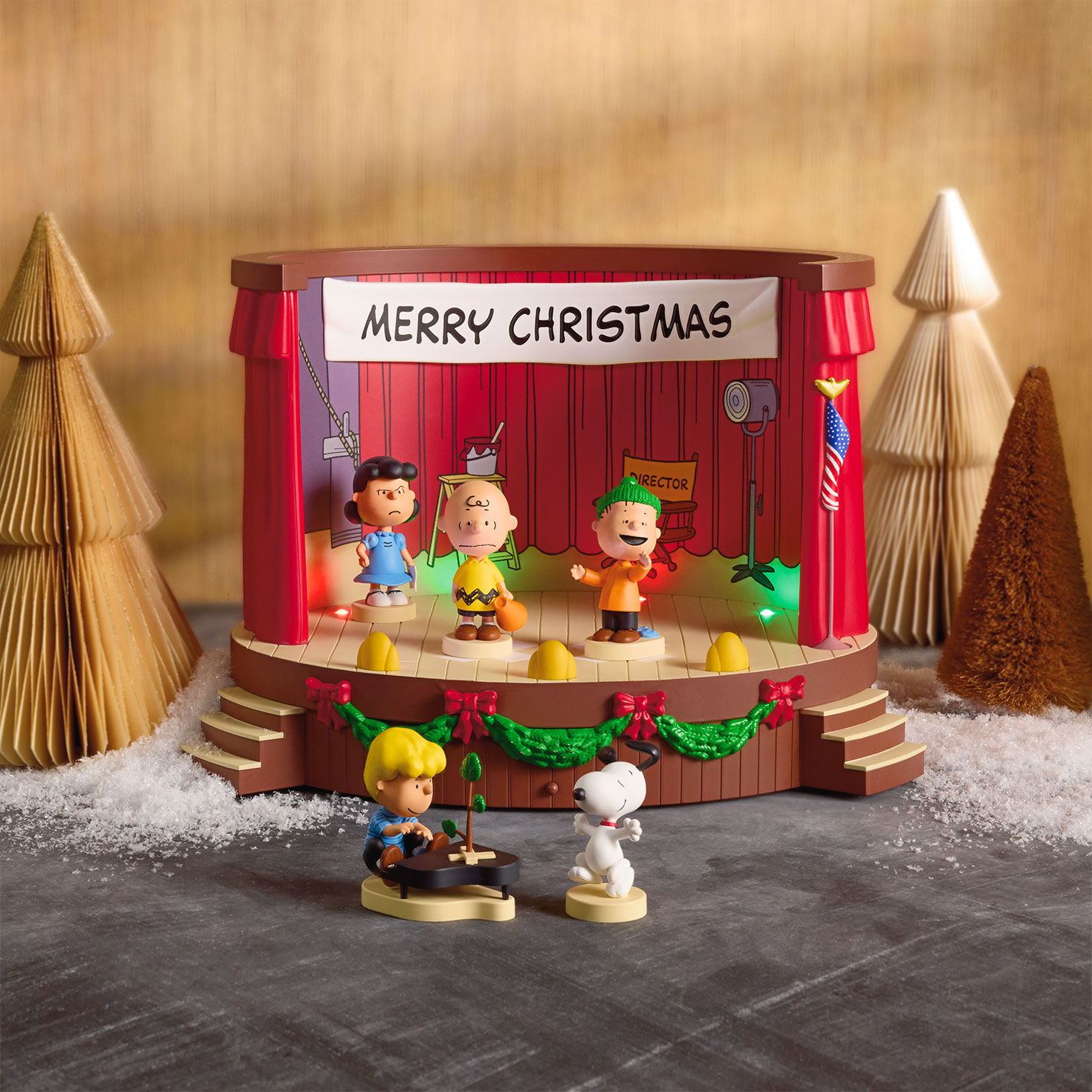 The Peanuts® Gang Merry Christmas, Charlie Brown! Tabletop