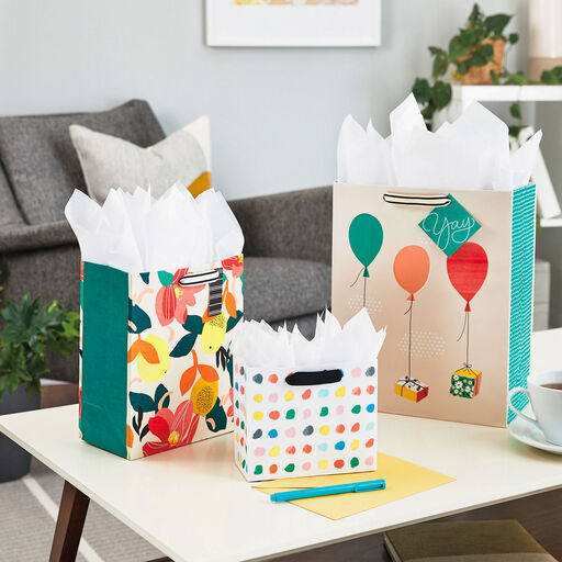 9.6" Tropical Fruit and Flowers Medium Gift Bag, 