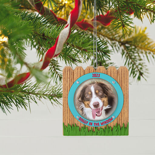 Doggy in the Window 2023 Photo Frame Ornament, 