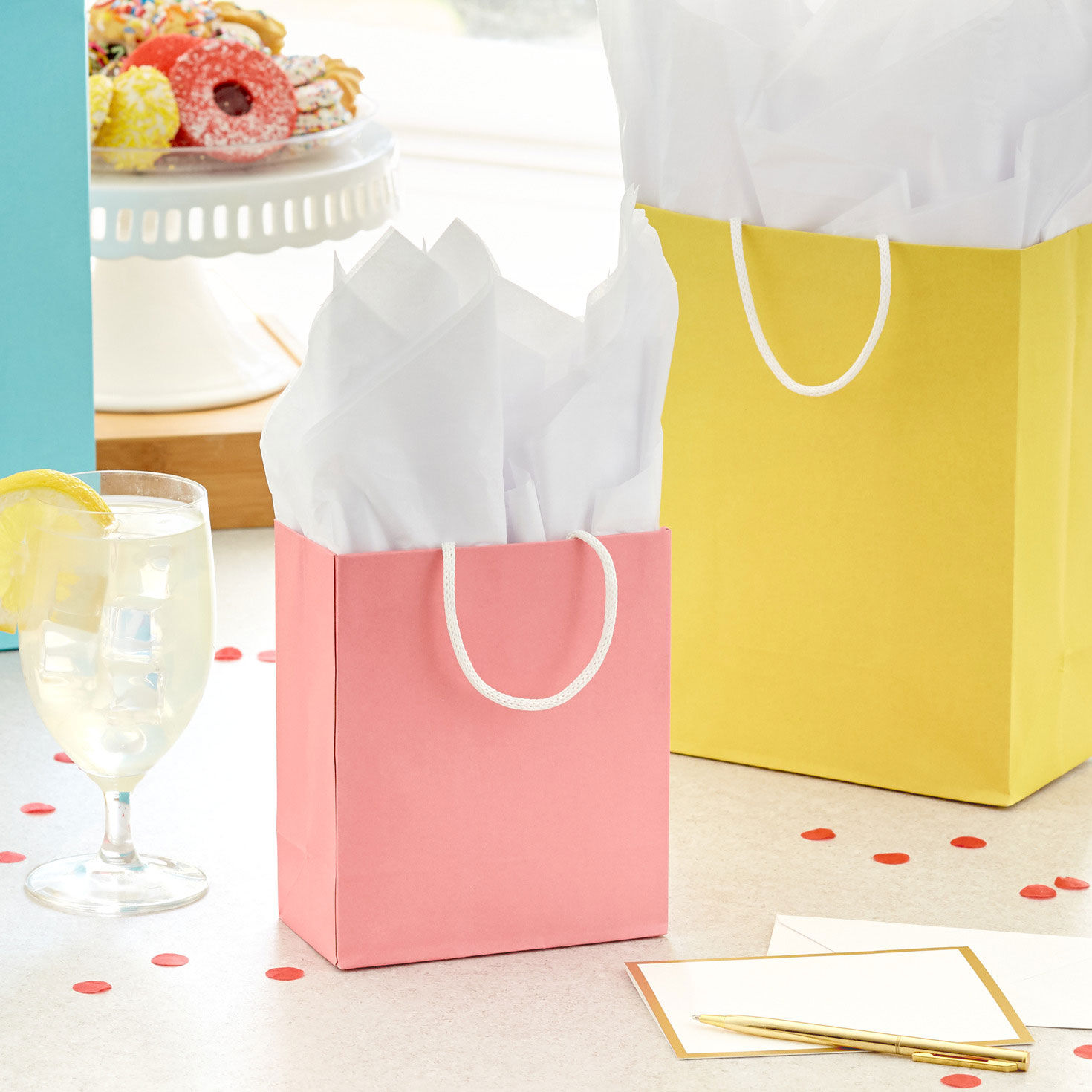 Solid Pastel Gift Bags in Assorted Sizes in use image number 2