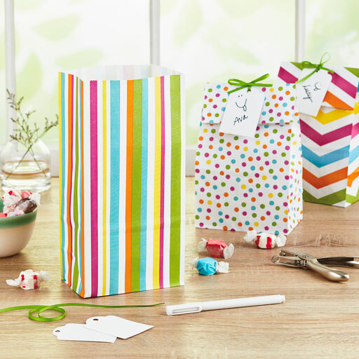 Spring Patterns Assorted Paper Goodie Bags, Pack of 30, 