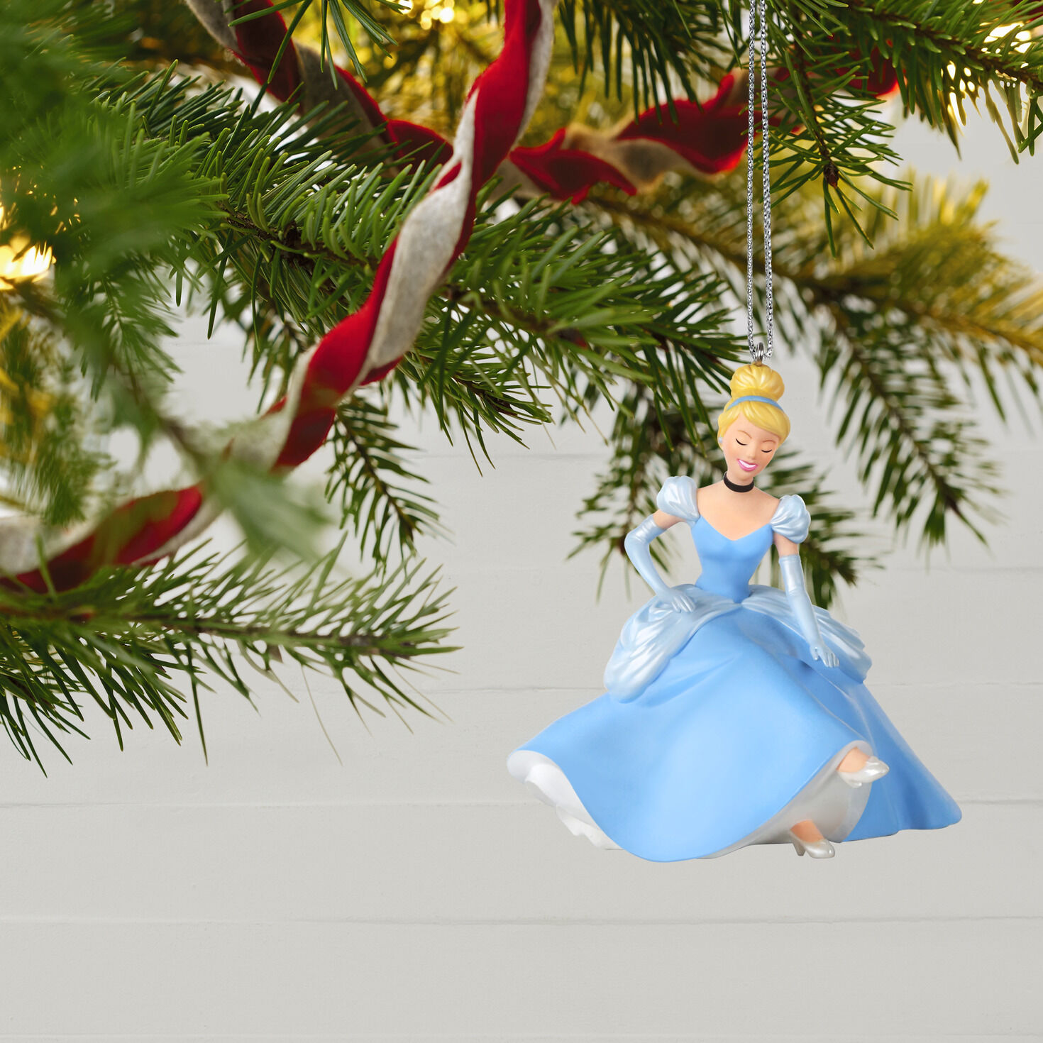 Hallmark Cinderella holding a slipper Christmas Tree Ornament New