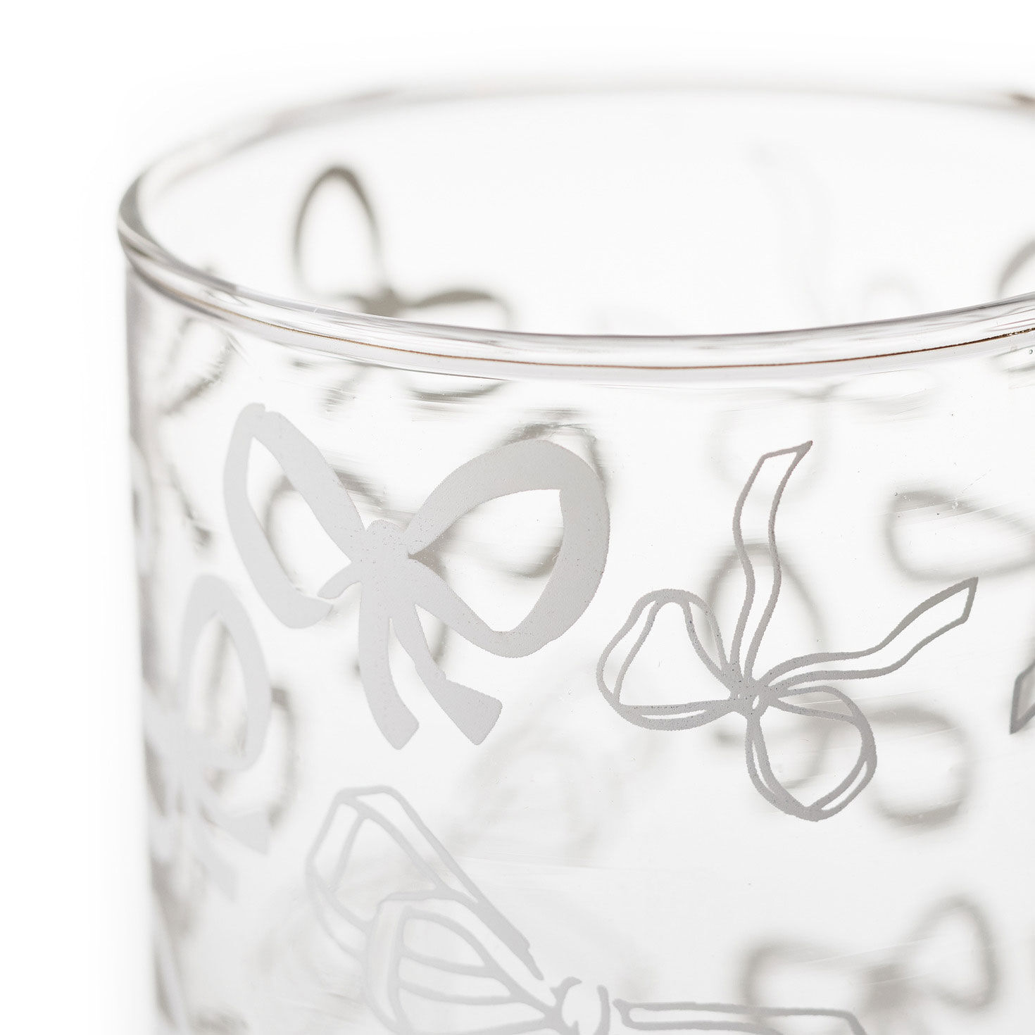 Drinking Glasses Set With White Bow Illustrations upclose detail image number 3