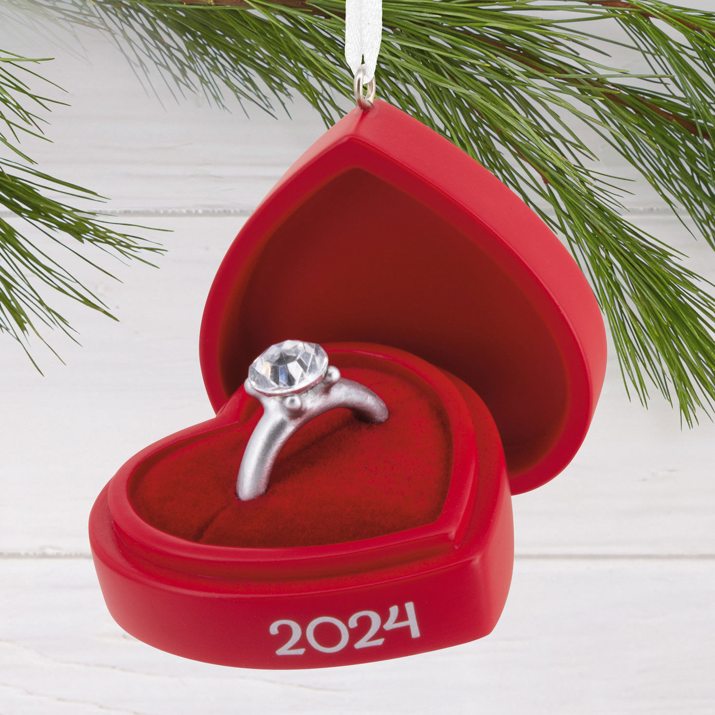 Red engagement ring box hotsell