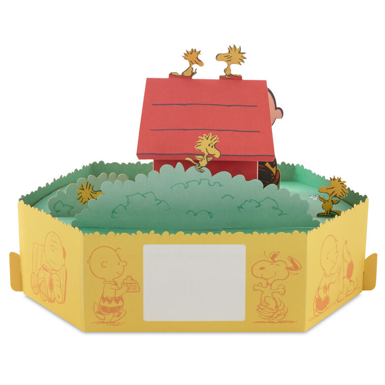 Hallmark Biglietto Di Natale Pop-Up 3D Peanuts, Charlie Brown E Snoopy Intorno All'Albero, Con Busta Rossa