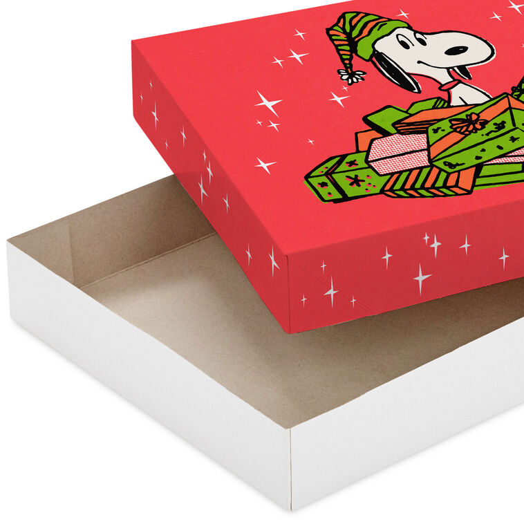 Peanuts Snoopy Red and Green Christmas Gift Boxes upclose view lid open image number 4