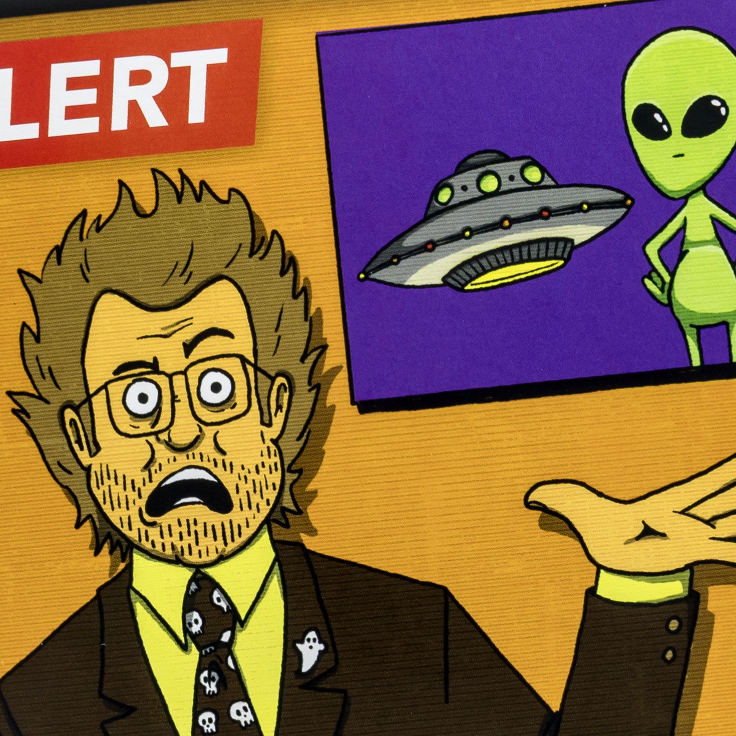 Alien News Alert Funny Halloween Card With Sound Card Front Detail image number 4