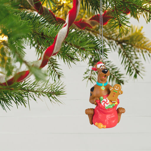 Scooby-Doo™ Santa Scooby™ Ornament, 