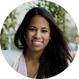 Headshot of Raya Reaves