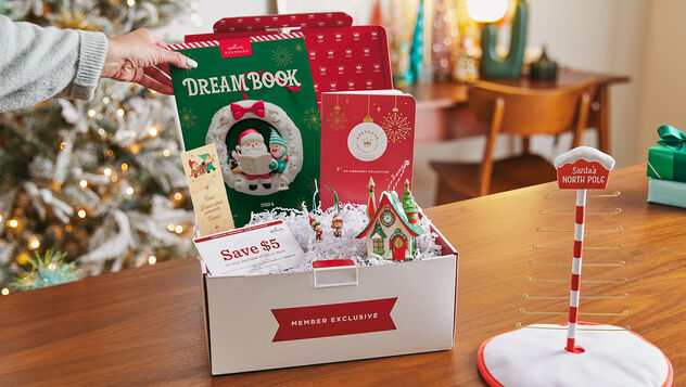 Open Dream Box on a table