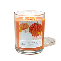Pumpkin-scented 3-wick candle
