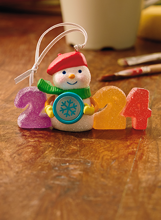 2024 annual snowman ornament