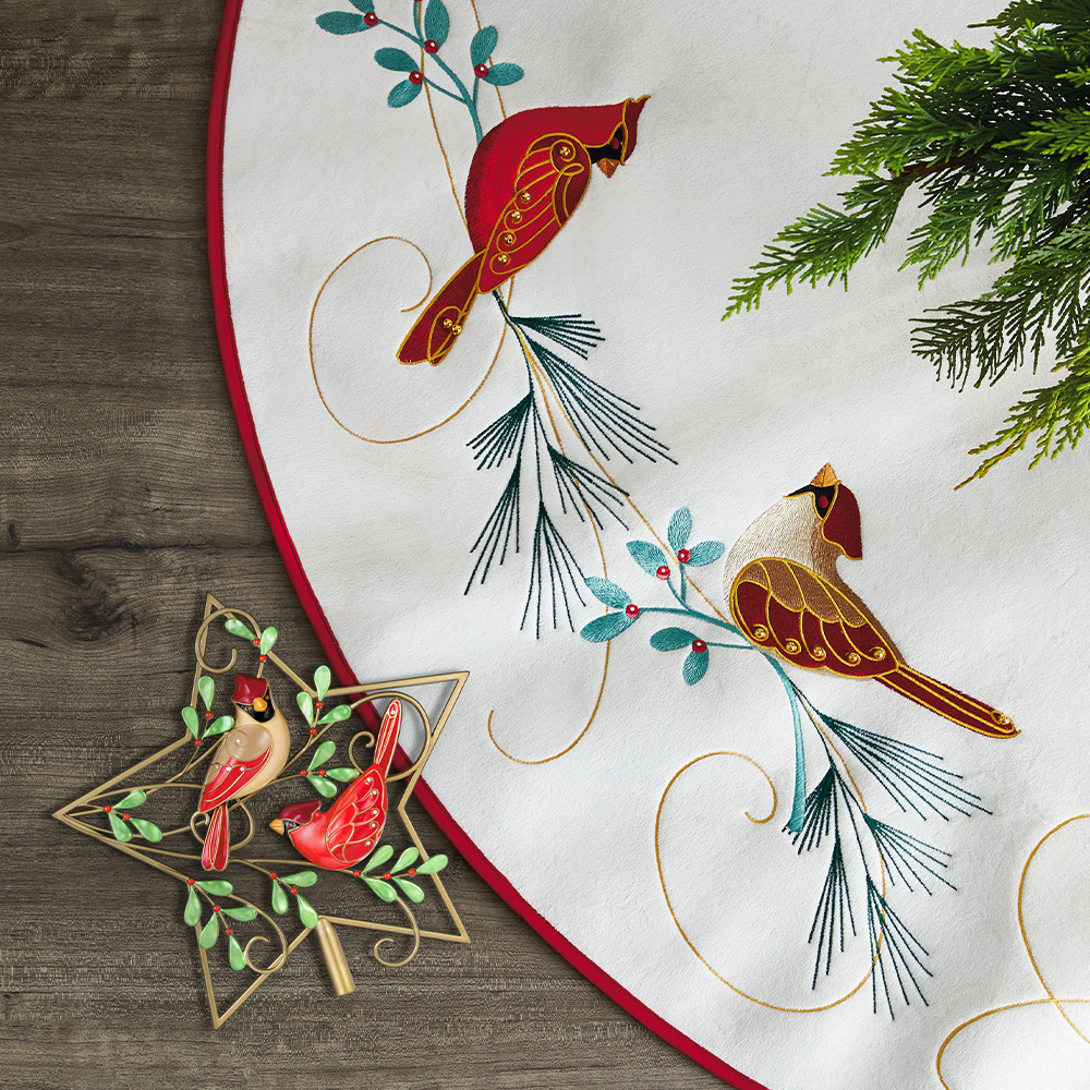 Cardinal Couple Tree Skirt & Cardinal Couple Tree Topper