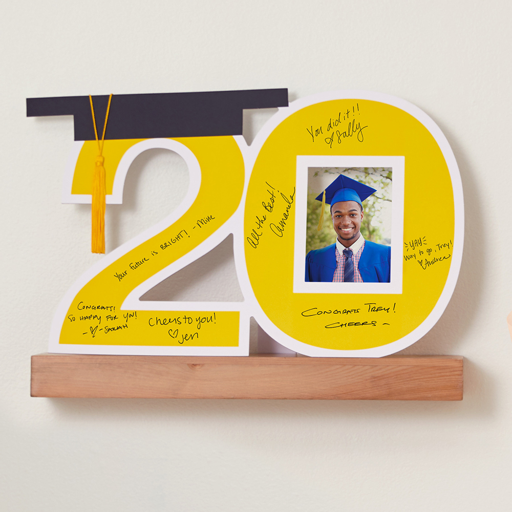 2020 Graduation Autograph Poster and Frame