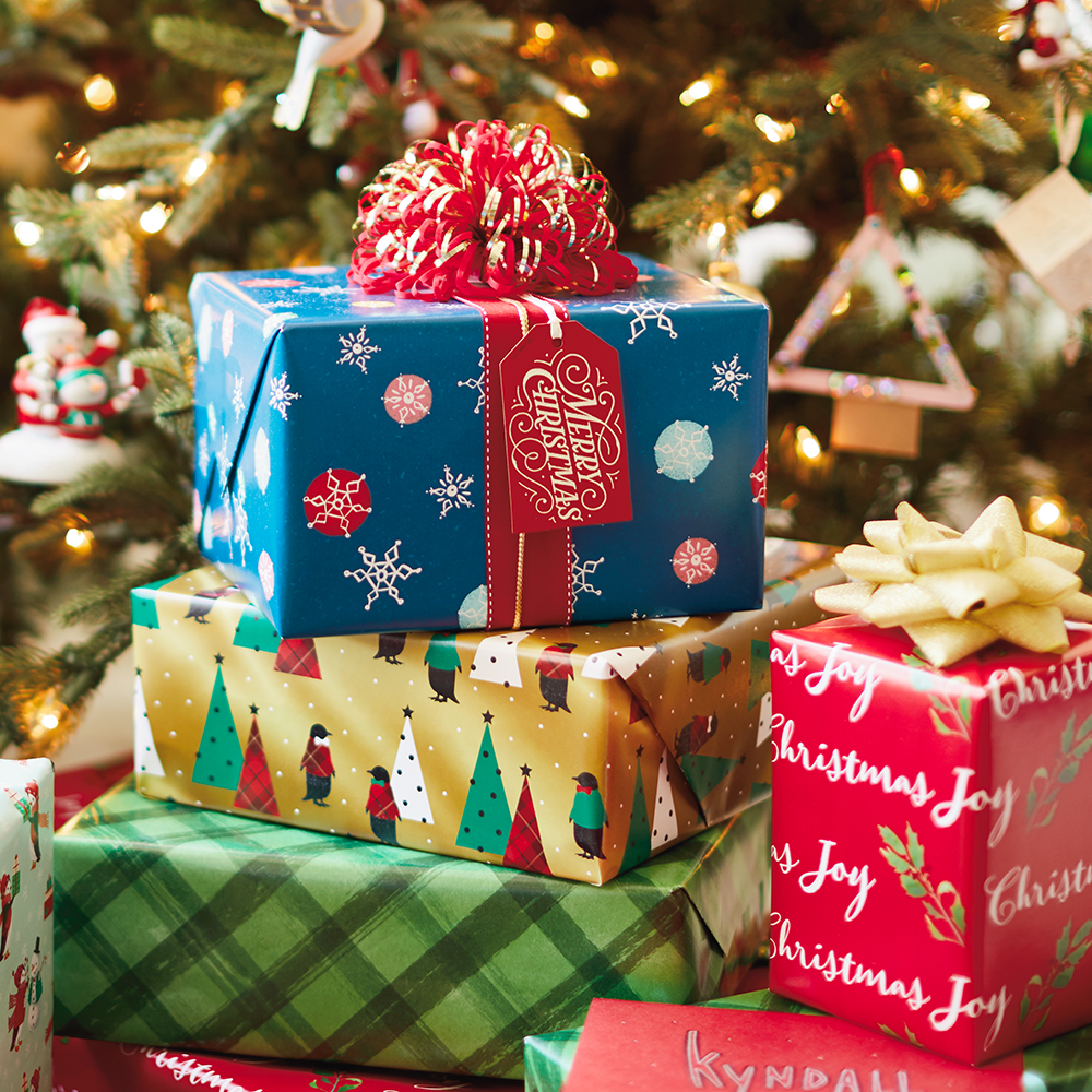 Hallmark Holiday Roll Wrap